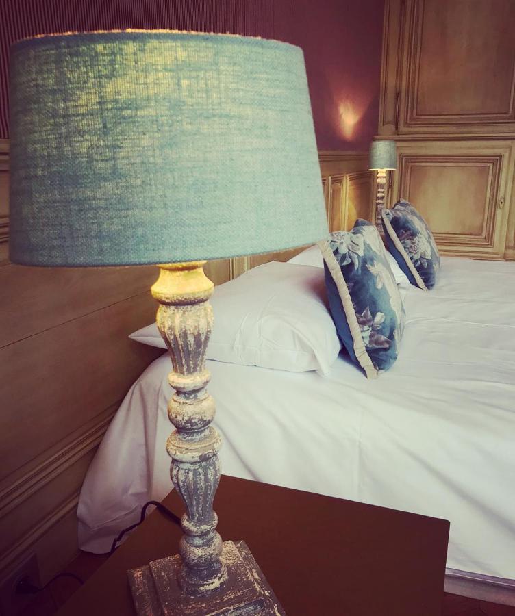 Le Domaine De Barbizon Otel Saint-Martin-en-Bière Dış mekan fotoğraf