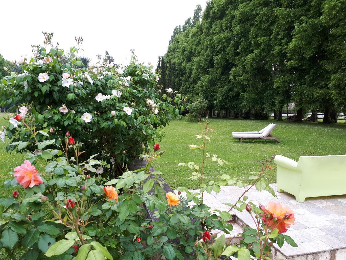 Le Domaine De Barbizon Otel Saint-Martin-en-Bière Dış mekan fotoğraf