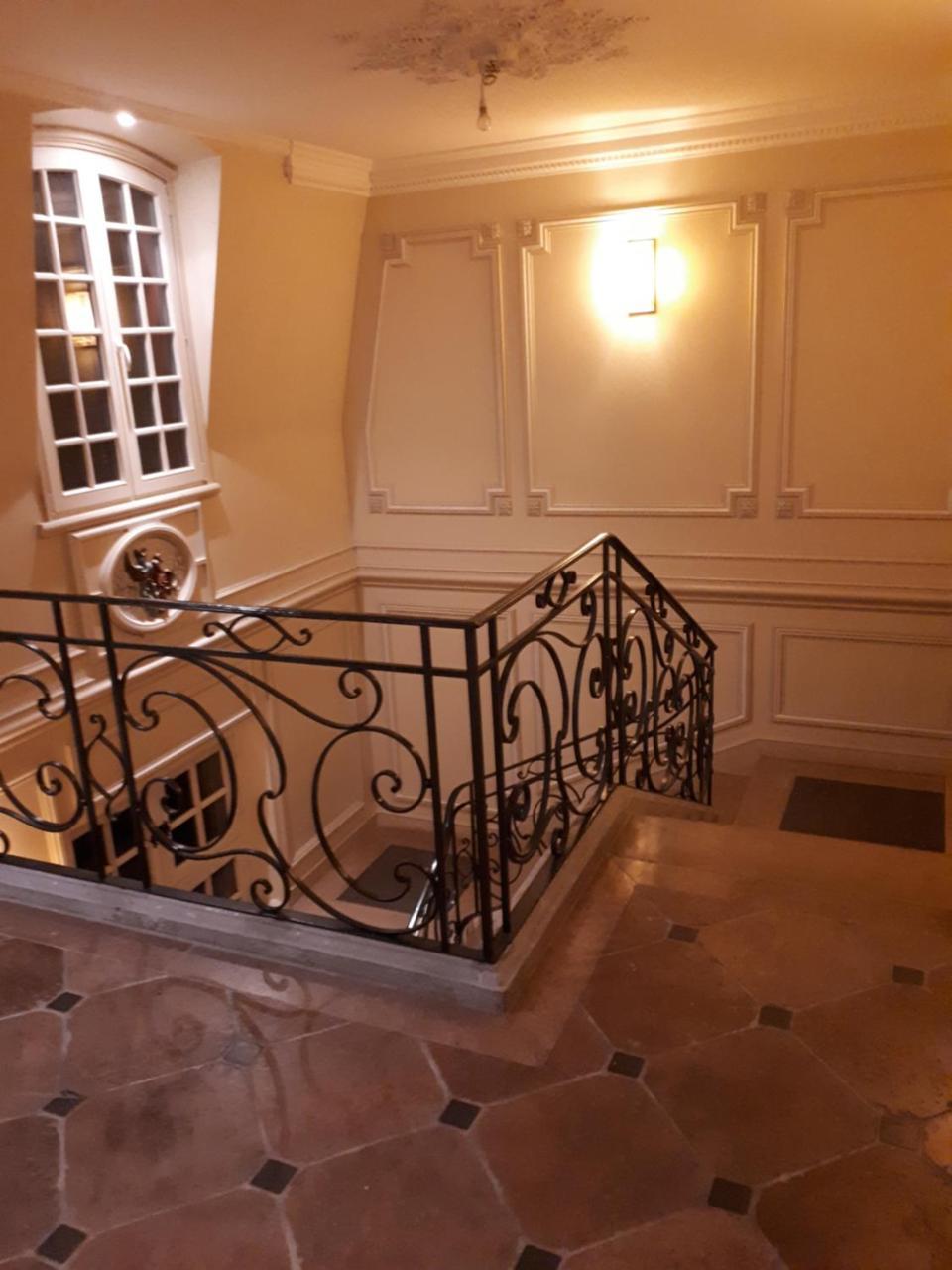 Le Domaine De Barbizon Otel Saint-Martin-en-Bière Dış mekan fotoğraf